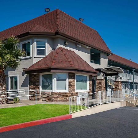 Quality Inn Elk Grove-Sacramento Bagian luar foto
