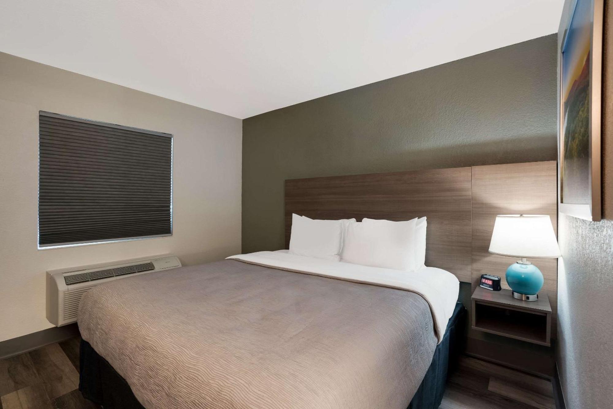 Quality Inn Elk Grove-Sacramento Bagian luar foto